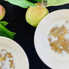 Äppelkräm med vanilj och kardemumma