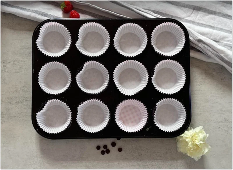 Lagg ut 12 muffinsformar